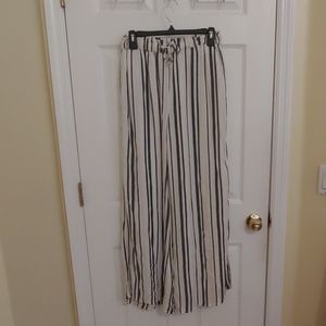 NWOT American Eagle Striped Palazzo Pants